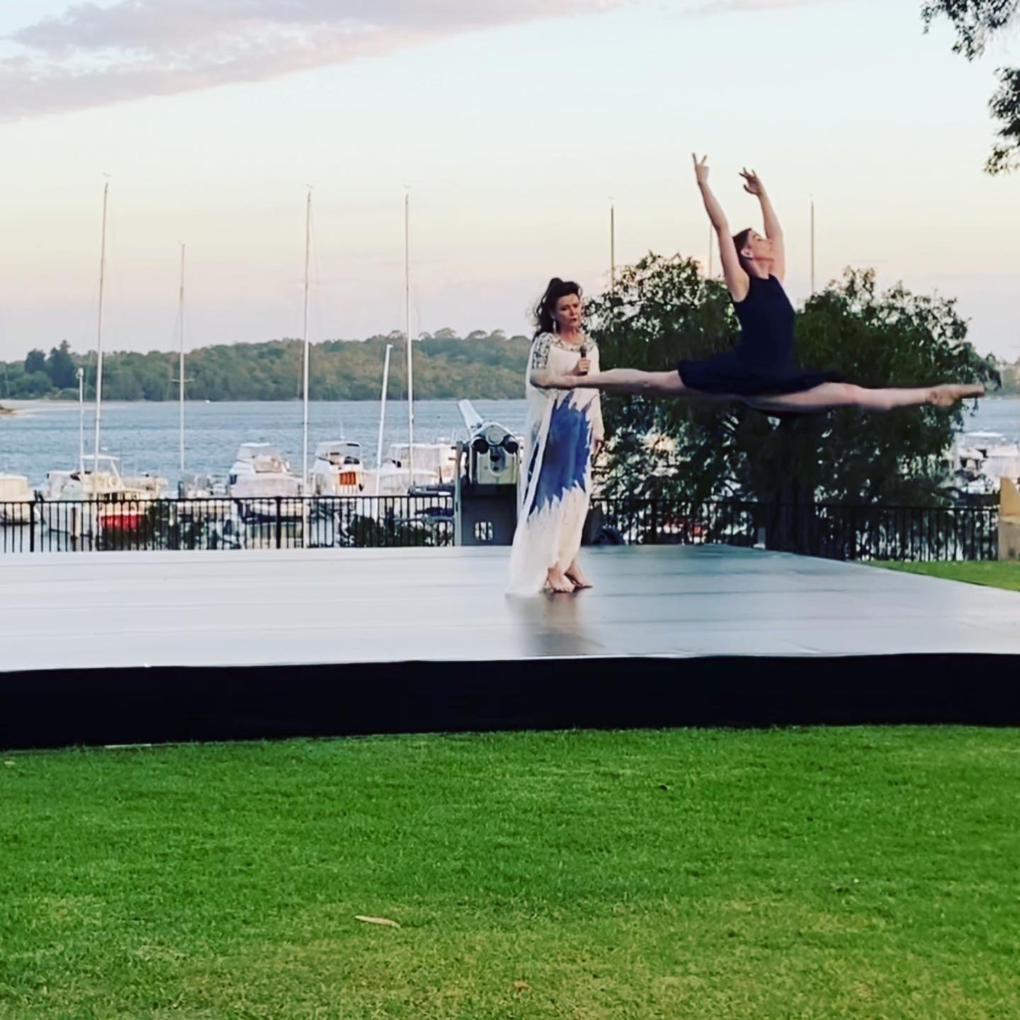 Warm counselling session